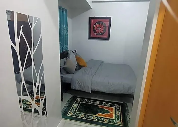 Gina's Bakasyon De Storge Hotel Manille