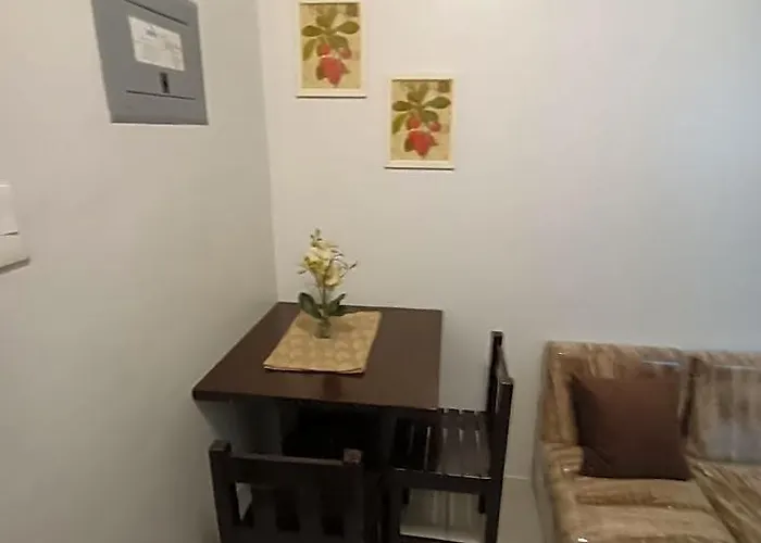 Hotel Gina's Bakasyon De Storge Manille